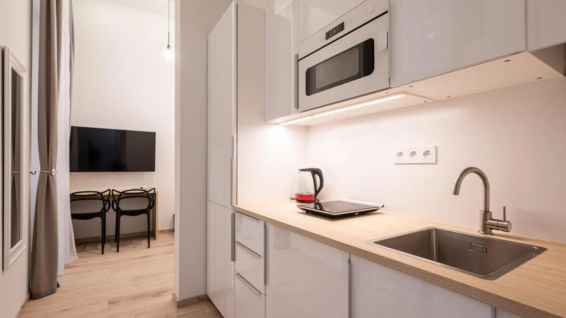 D20 - Gozsdu Garden Residence - Best Location By Bqa Budapest Apartment